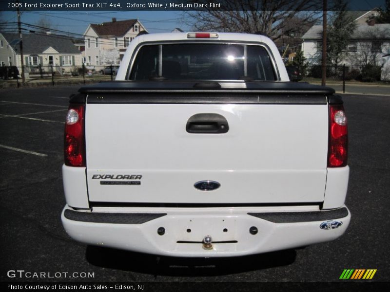Oxford White / Medium Dark Flint 2005 Ford Explorer Sport Trac XLT 4x4