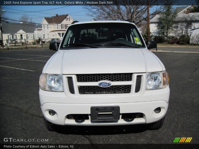 Oxford White / Medium Dark Flint 2005 Ford Explorer Sport Trac XLT 4x4