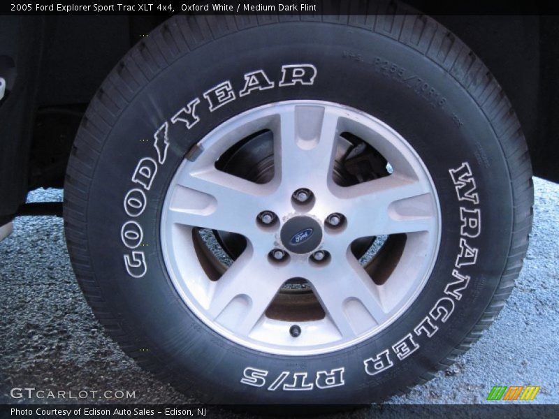 Oxford White / Medium Dark Flint 2005 Ford Explorer Sport Trac XLT 4x4