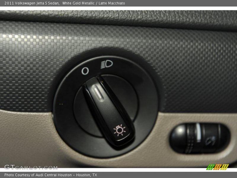 White Gold Metallic / Latte Macchiato 2011 Volkswagen Jetta S Sedan