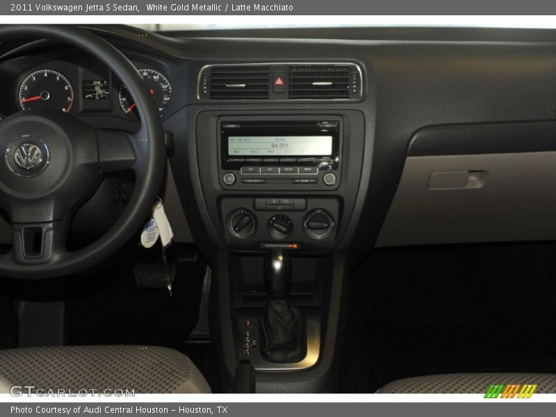 White Gold Metallic / Latte Macchiato 2011 Volkswagen Jetta S Sedan