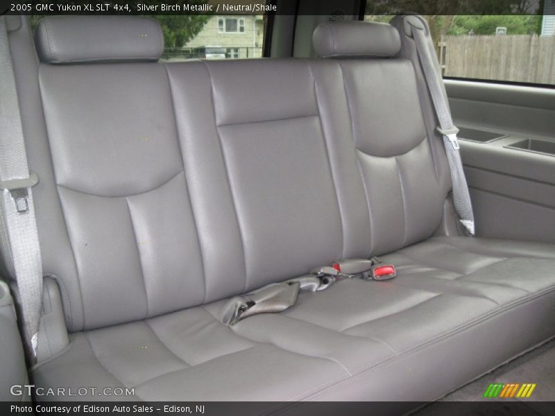 Silver Birch Metallic / Neutral/Shale 2005 GMC Yukon XL SLT 4x4