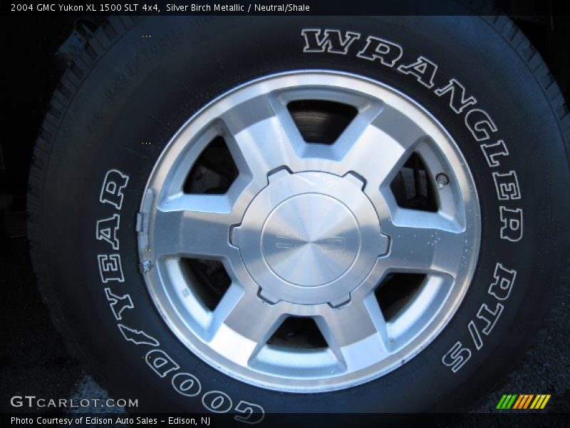 Silver Birch Metallic / Neutral/Shale 2004 GMC Yukon XL 1500 SLT 4x4