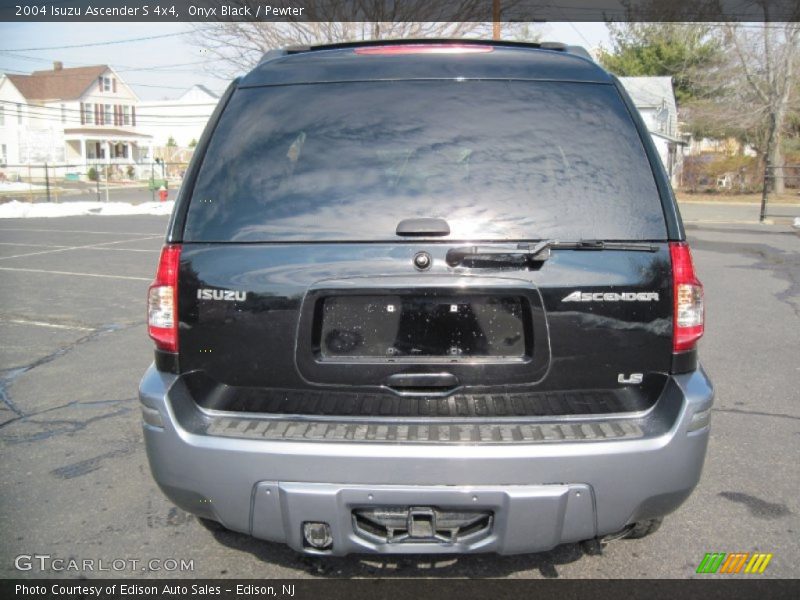 Onyx Black / Pewter 2004 Isuzu Ascender S 4x4