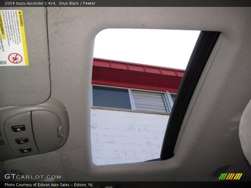 Onyx Black / Pewter 2004 Isuzu Ascender S 4x4