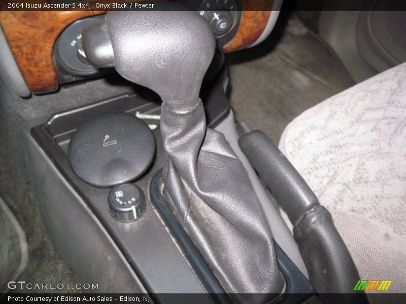 Onyx Black / Pewter 2004 Isuzu Ascender S 4x4