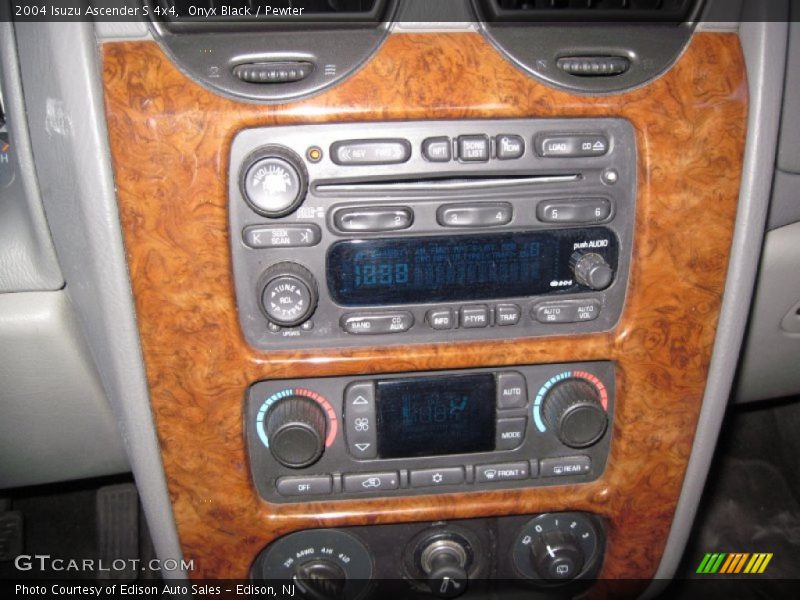 Onyx Black / Pewter 2004 Isuzu Ascender S 4x4