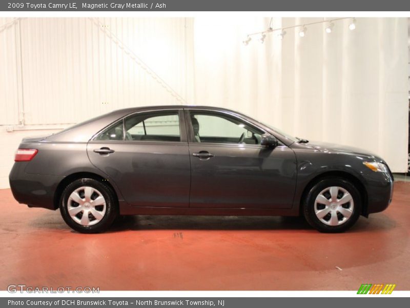 Magnetic Gray Metallic / Ash 2009 Toyota Camry LE
