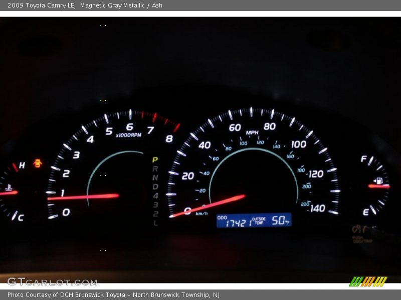 Magnetic Gray Metallic / Ash 2009 Toyota Camry LE