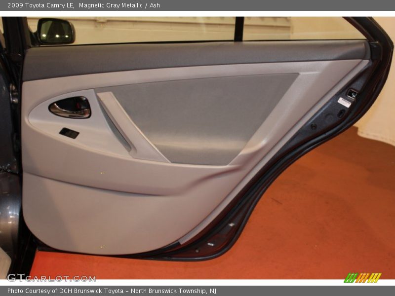Magnetic Gray Metallic / Ash 2009 Toyota Camry LE