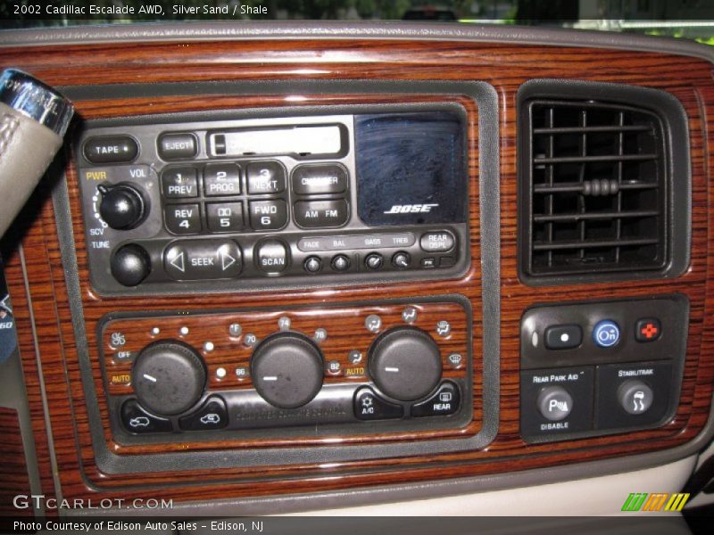 Silver Sand / Shale 2002 Cadillac Escalade AWD