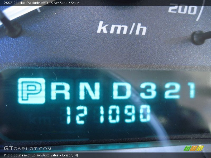 Silver Sand / Shale 2002 Cadillac Escalade AWD