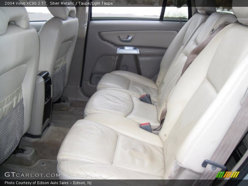 Silver Metallic / Taupe/Light Taupe 2004 Volvo XC90 2.5T