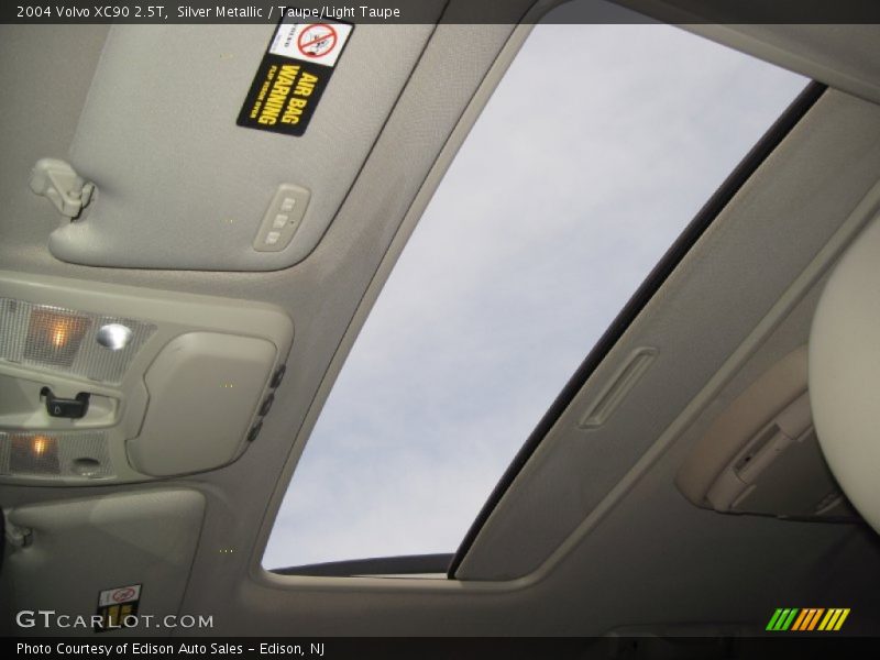 Silver Metallic / Taupe/Light Taupe 2004 Volvo XC90 2.5T