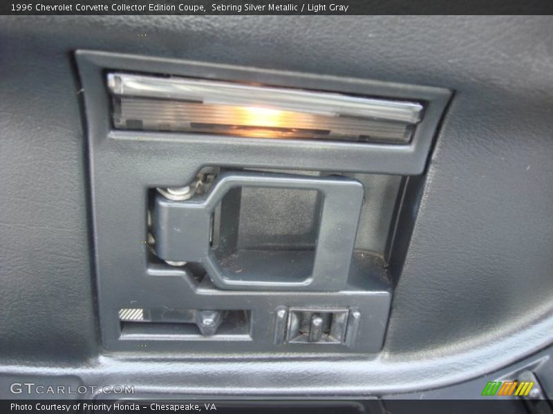 Controls of 1996 Corvette Collector Edition Coupe