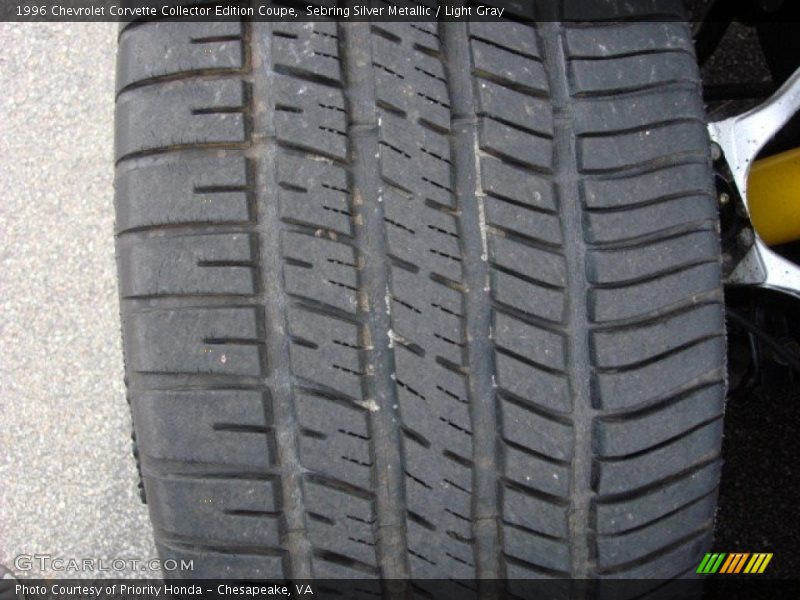 Sebring Silver Metallic / Light Gray 1996 Chevrolet Corvette Collector Edition Coupe