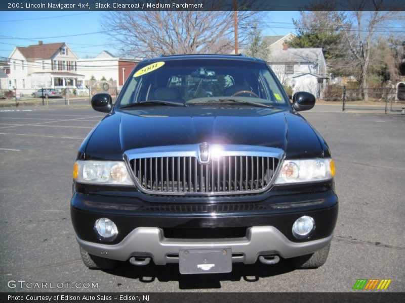 Black Clearcoat / Medium Parchment 2001 Lincoln Navigator 4x4