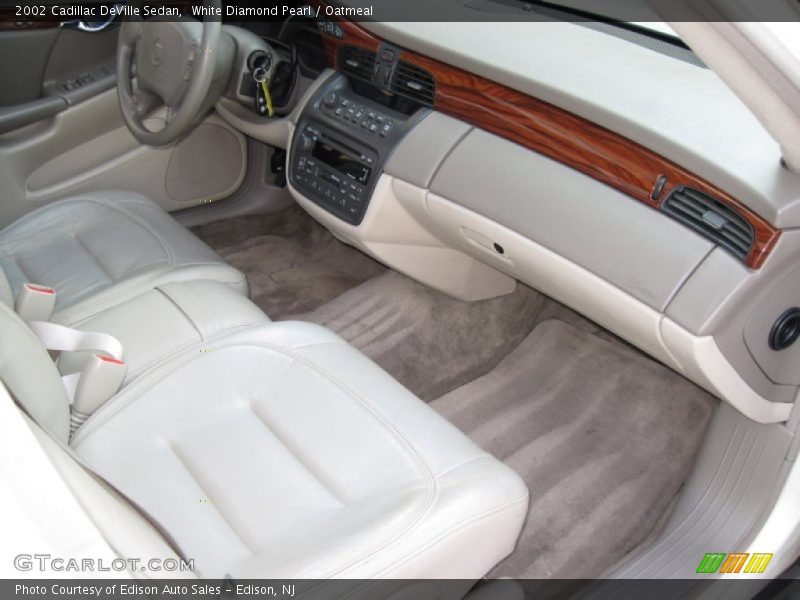 White Diamond Pearl / Oatmeal 2002 Cadillac DeVille Sedan