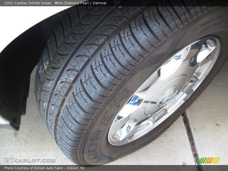 White Diamond Pearl / Oatmeal 2002 Cadillac DeVille Sedan