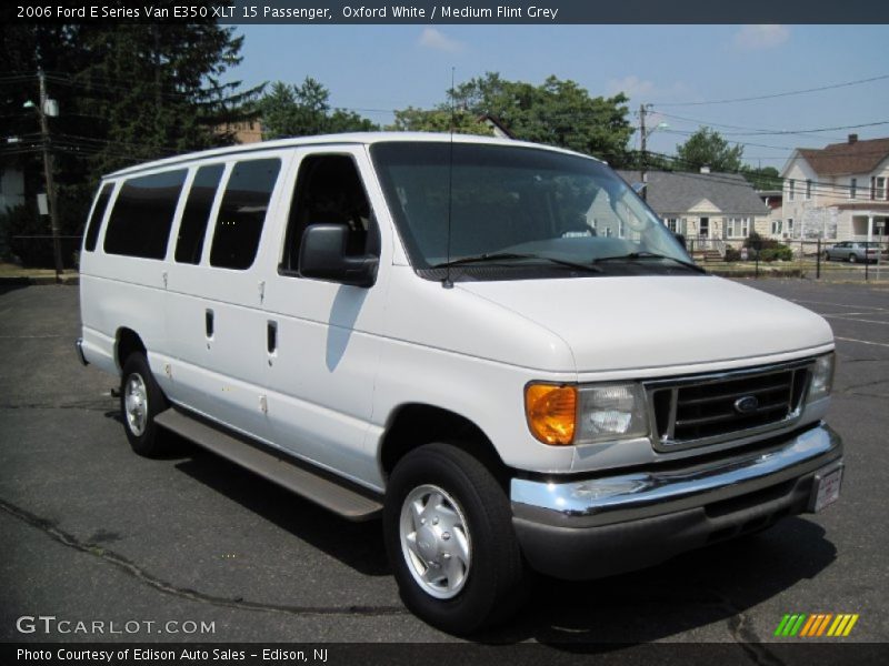 Oxford White / Medium Flint Grey 2006 Ford E Series Van E350 XLT 15 Passenger