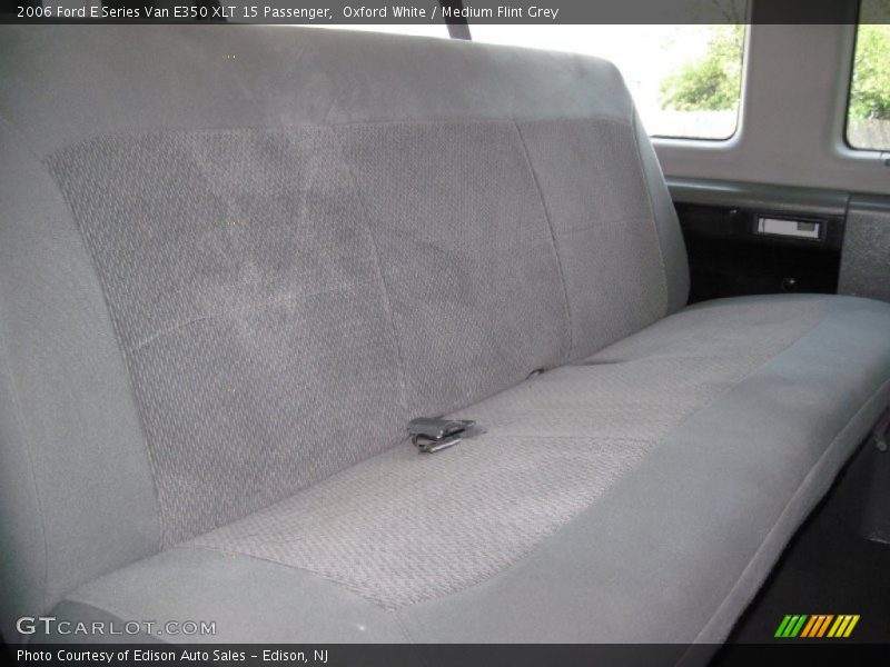 Oxford White / Medium Flint Grey 2006 Ford E Series Van E350 XLT 15 Passenger