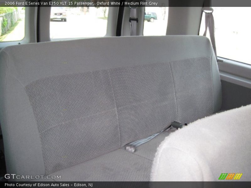 Oxford White / Medium Flint Grey 2006 Ford E Series Van E350 XLT 15 Passenger