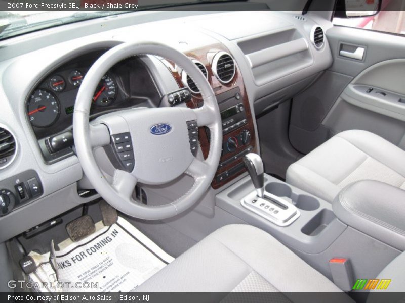 Black / Shale Grey 2007 Ford Freestyle SEL