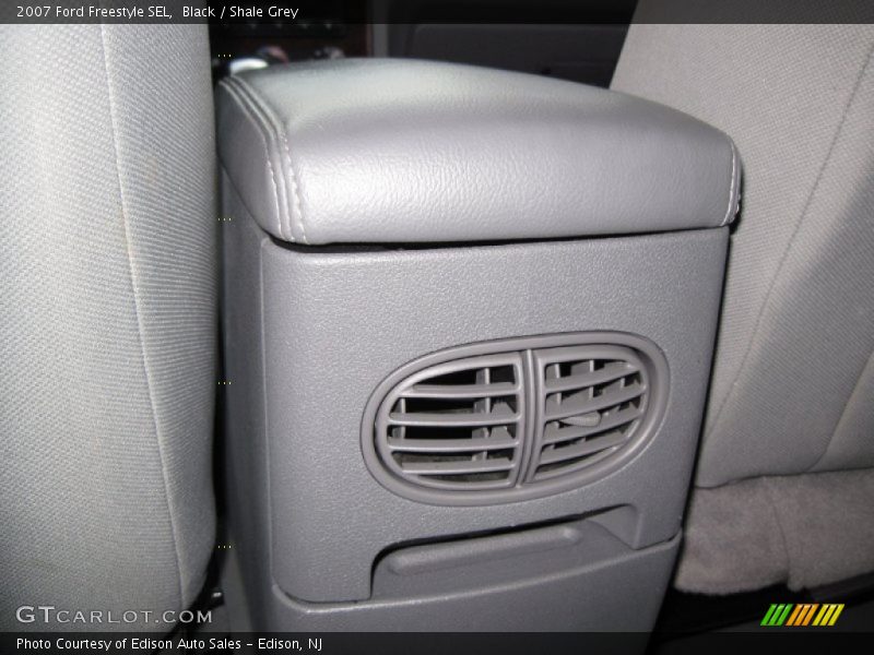 Black / Shale Grey 2007 Ford Freestyle SEL