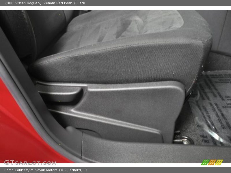 Venom Red Pearl / Black 2008 Nissan Rogue S