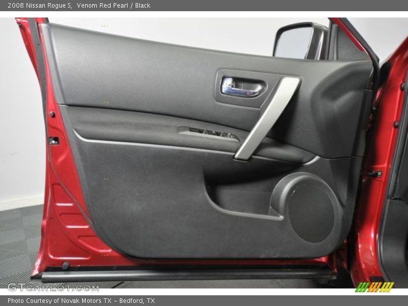 Venom Red Pearl / Black 2008 Nissan Rogue S