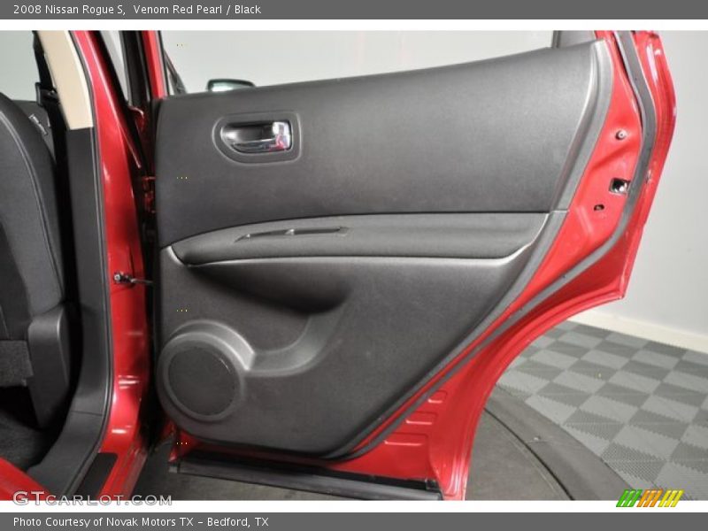 Venom Red Pearl / Black 2008 Nissan Rogue S
