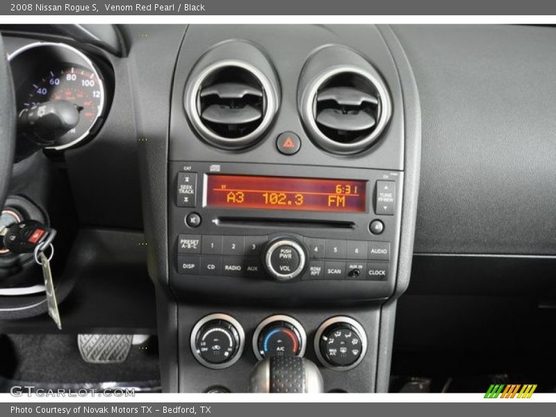 Venom Red Pearl / Black 2008 Nissan Rogue S