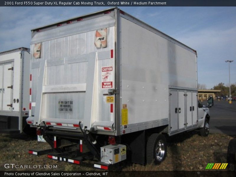 Oxford White / Medium Parchment 2001 Ford F550 Super Duty XL Regular Cab Moving Truck