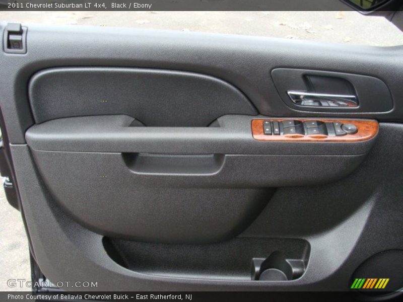 Black / Ebony 2011 Chevrolet Suburban LT 4x4