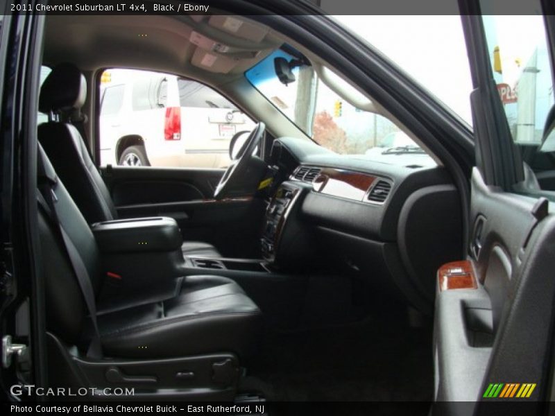 Black / Ebony 2011 Chevrolet Suburban LT 4x4