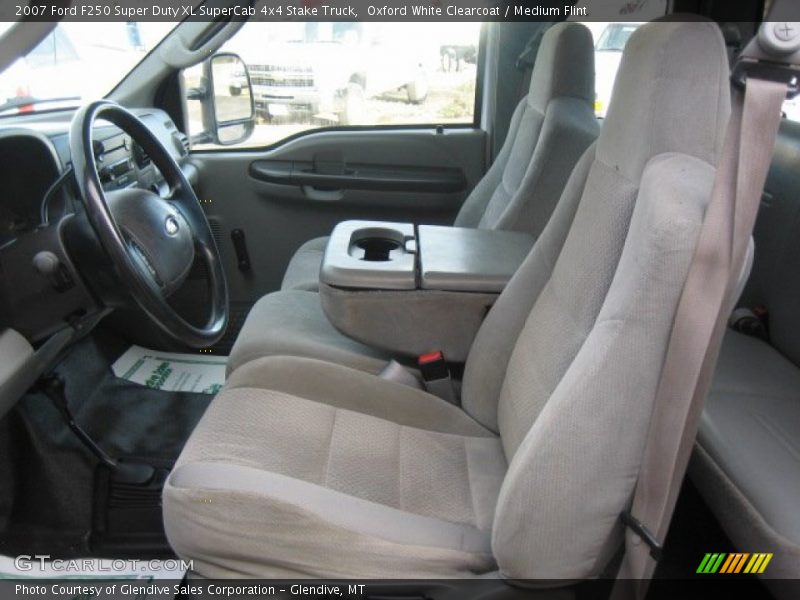 Oxford White Clearcoat / Medium Flint 2007 Ford F250 Super Duty XL SuperCab 4x4 Stake Truck