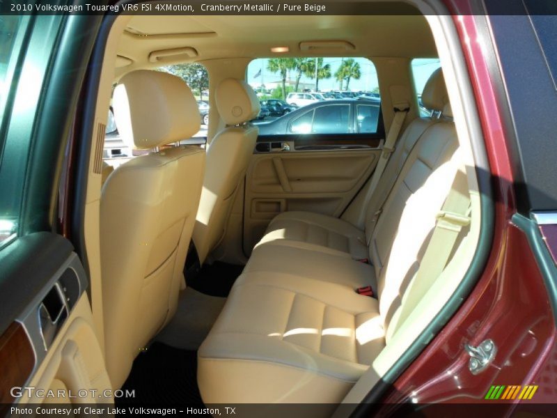 Cranberry Metallic / Pure Beige 2010 Volkswagen Touareg VR6 FSI 4XMotion