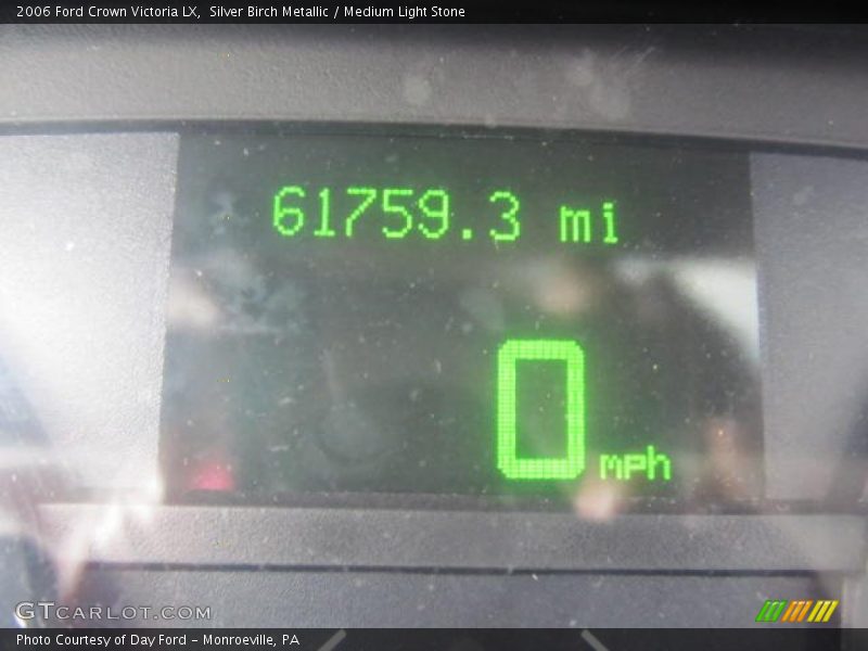 Silver Birch Metallic / Medium Light Stone 2006 Ford Crown Victoria LX