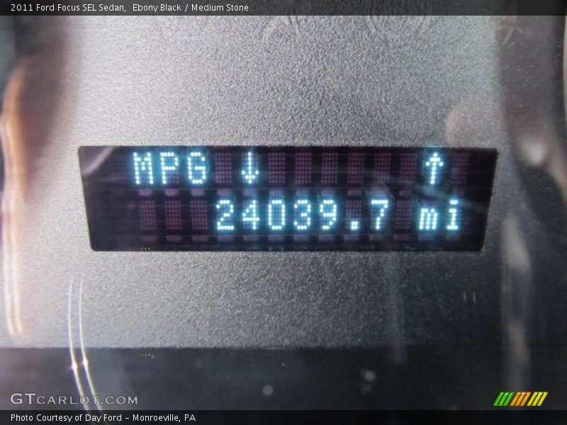 Ebony Black / Medium Stone 2011 Ford Focus SEL Sedan