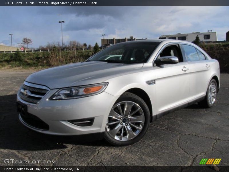 Ingot Silver / Charcoal Black 2011 Ford Taurus Limited