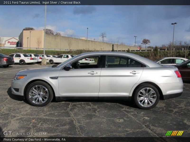 Ingot Silver / Charcoal Black 2011 Ford Taurus Limited