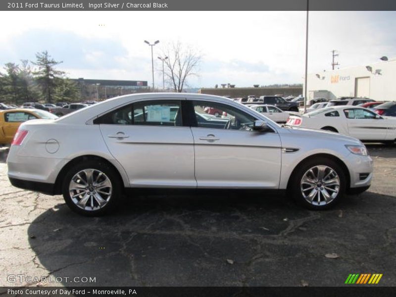 Ingot Silver / Charcoal Black 2011 Ford Taurus Limited