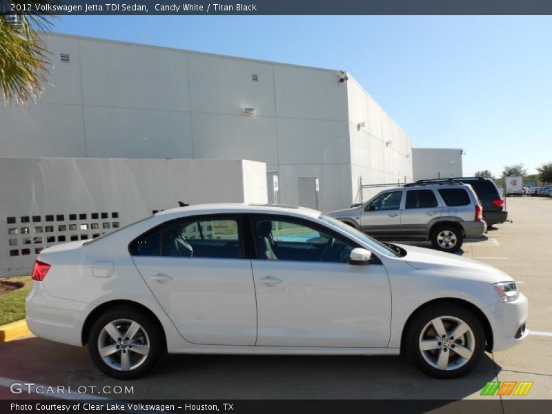 Candy White / Titan Black 2012 Volkswagen Jetta TDI Sedan