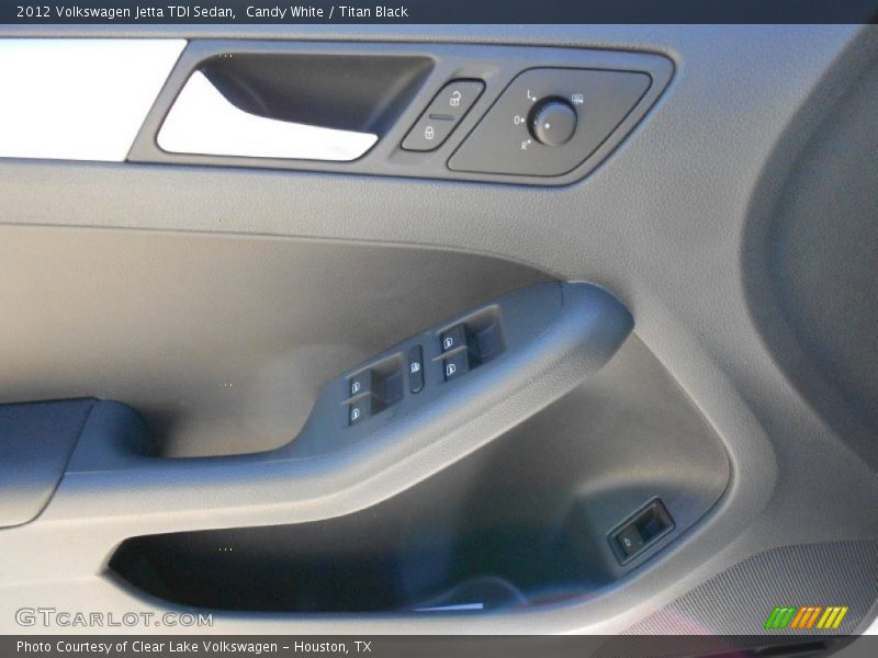 Candy White / Titan Black 2012 Volkswagen Jetta TDI Sedan