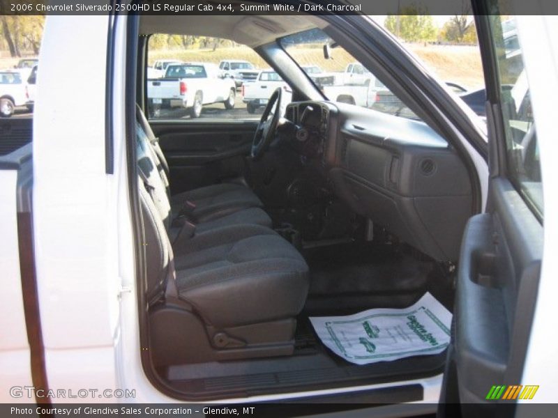 Summit White / Dark Charcoal 2006 Chevrolet Silverado 2500HD LS Regular Cab 4x4