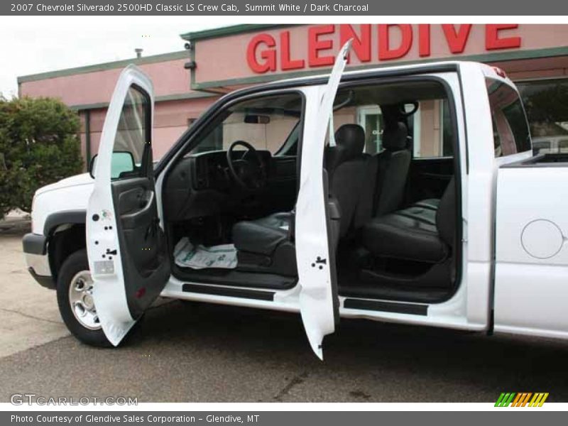 Summit White / Dark Charcoal 2007 Chevrolet Silverado 2500HD Classic LS Crew Cab