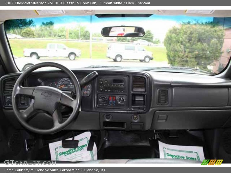 Summit White / Dark Charcoal 2007 Chevrolet Silverado 2500HD Classic LS Crew Cab