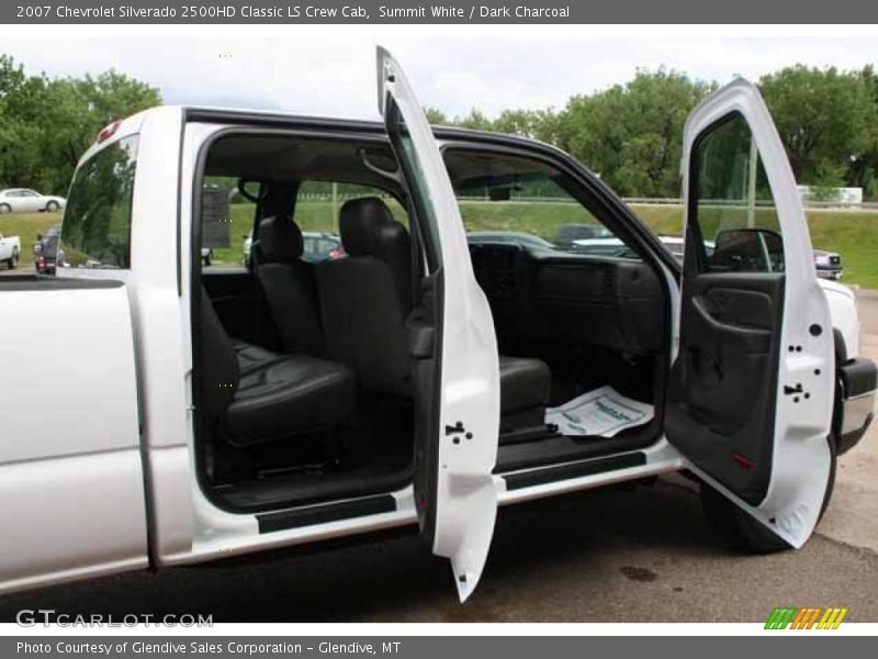 Summit White / Dark Charcoal 2007 Chevrolet Silverado 2500HD Classic LS Crew Cab