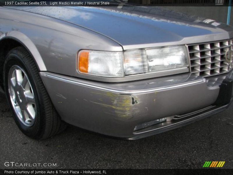 Light Medici Metallic / Neutral Shale 1997 Cadillac Seville STS