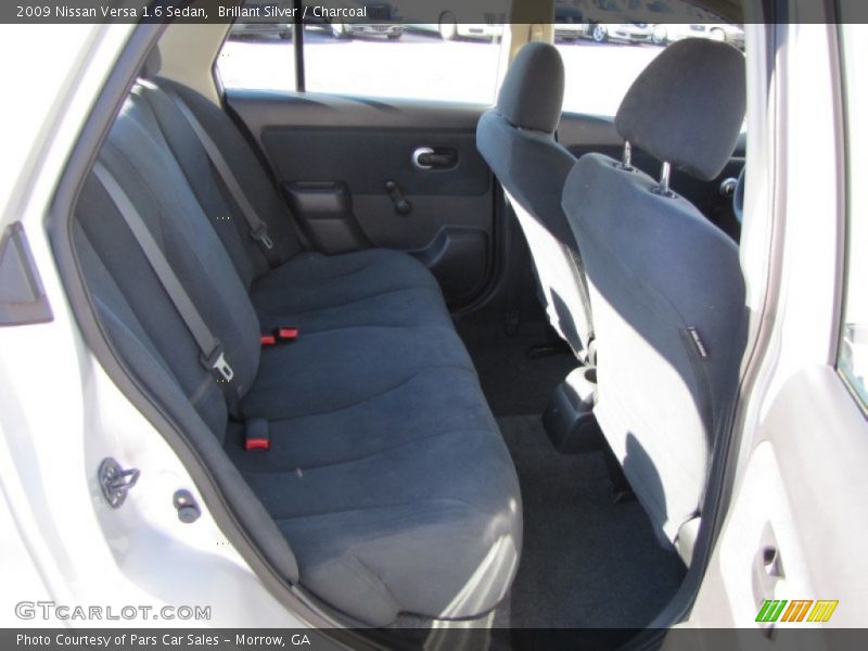 Brillant Silver / Charcoal 2009 Nissan Versa 1.6 Sedan